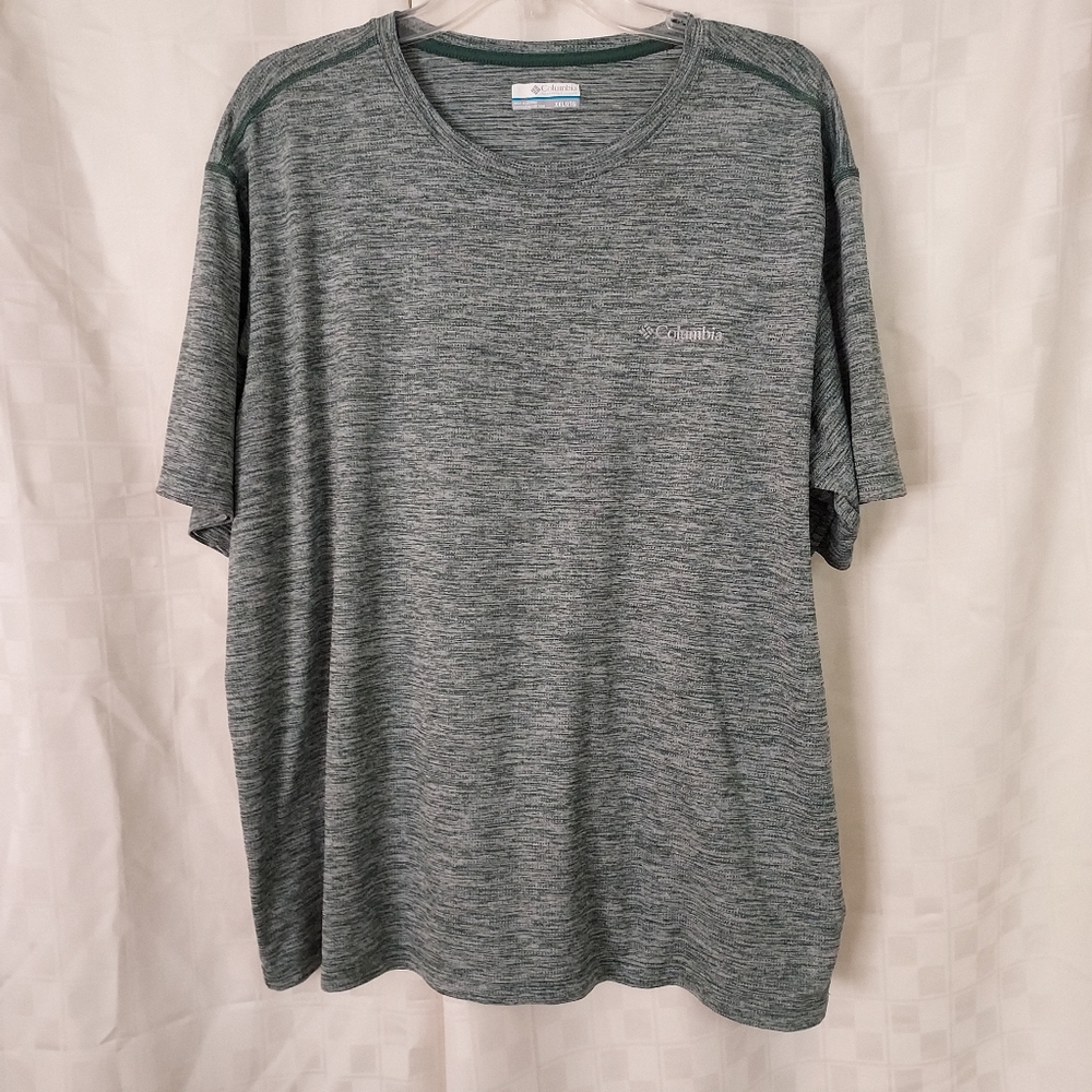 Columbia Green Print Short Sleeve Tee. Size XXL